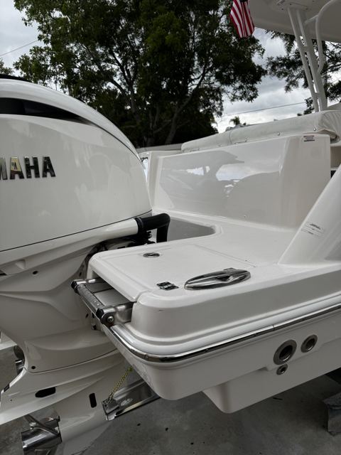 Boat and outboard service work